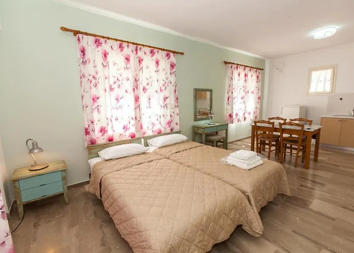 Lido Apartments Tolo
