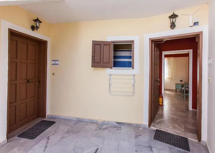 Lido Apartments Tolo