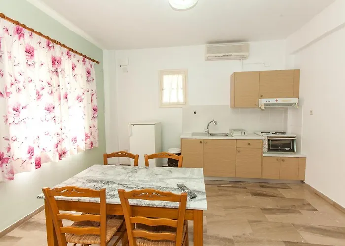 Lido Apartments Tolo