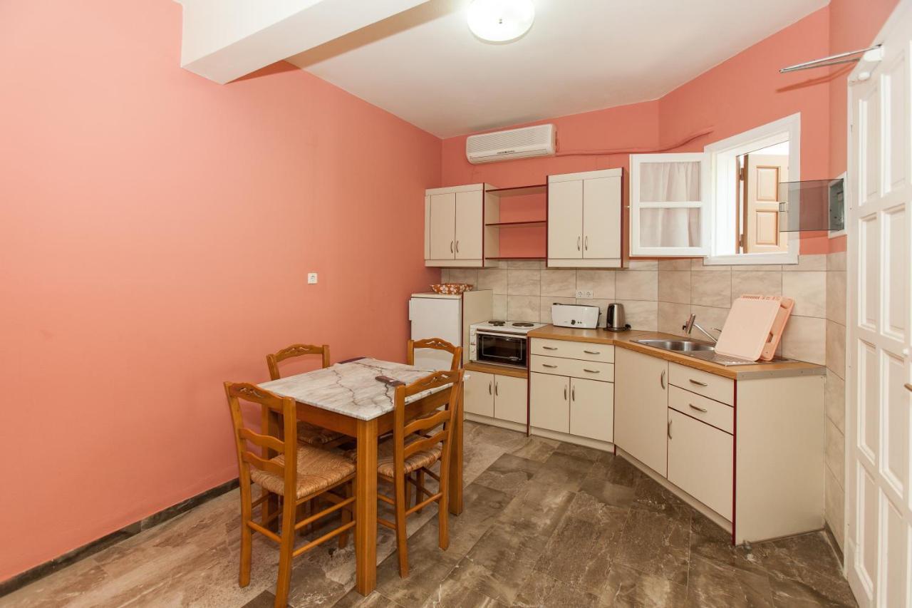 Lido Apartmán Tolón